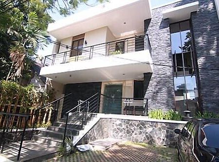 Griya Amartha Hotel Jakarta Bagian luar foto